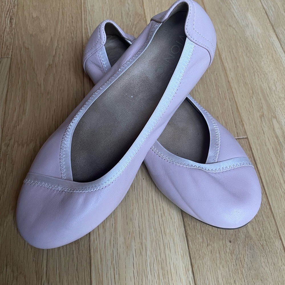 Vionic Caroll ballet flat size 8.5